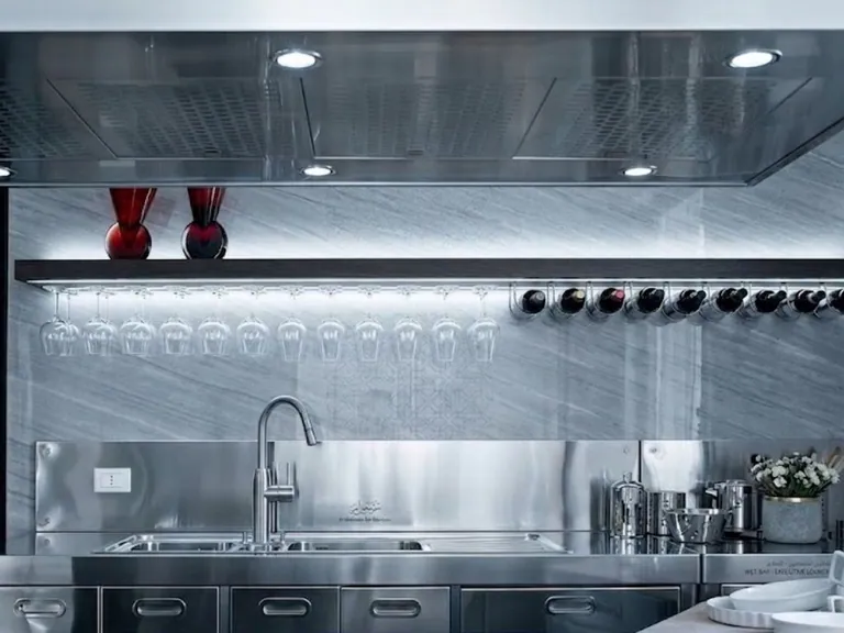 Wet Units — bespoke bar counters & vanities by Joinery.ae, Dubai